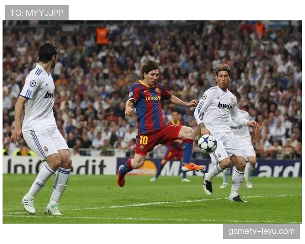 梅西C罗再掀巅峰对决，状态回勇共逐历史最佳桂冠