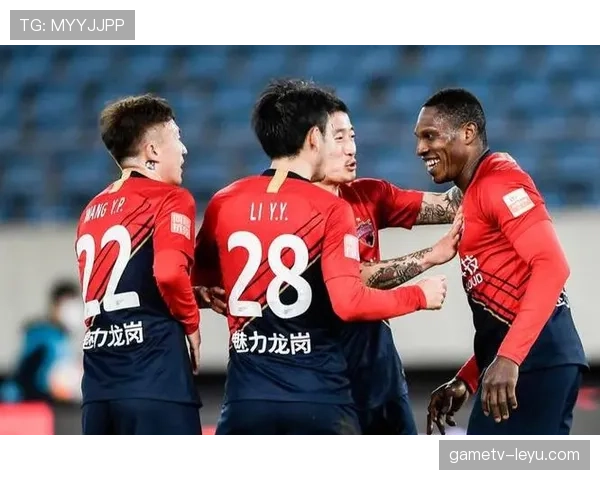 克鲁伊夫进攻理念重塑战术体系，球队竞争力显著提升引关注