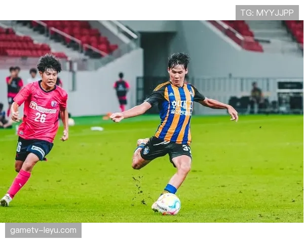 新秀闪耀赛场,传统强队强势回归——本赛季足球之星表现亮眼 新秀闪耀赛场,传统强队强势回归——本赛季足球之星表现亮眼