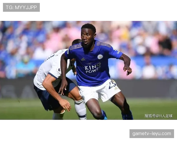 阿尔瓦雷斯是否依赖体系？战术角色与自主进攻能力分析