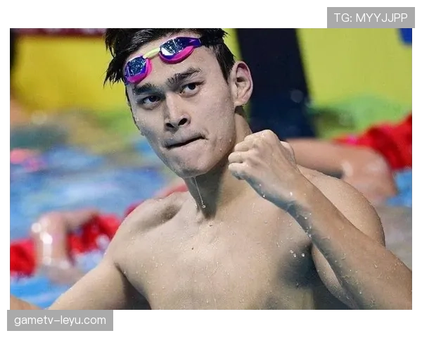 孙杨家哪来的游泳池跟度假村一样，泳裤一换就是亿万富翁感觉